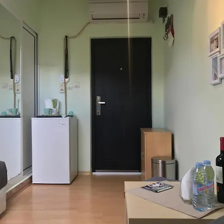 The Backpacker's Spot - Bus & Railway Station Gem By Flat Mаnager Sofia