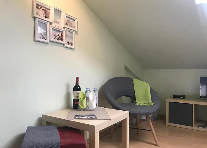 The Backpacker's Spot - Bus & Railway Station Gem By Flat Mаnager *